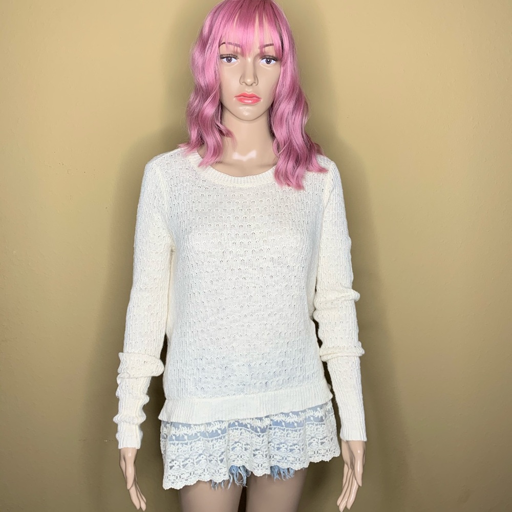 Hollister Cream Knitted Sweater